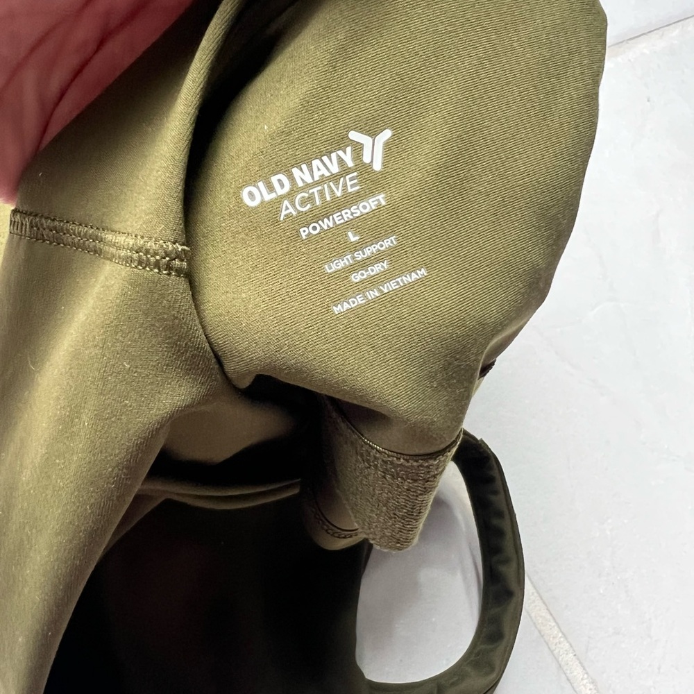 Old Navy Olive Sports Bra - Picture 4 of 5